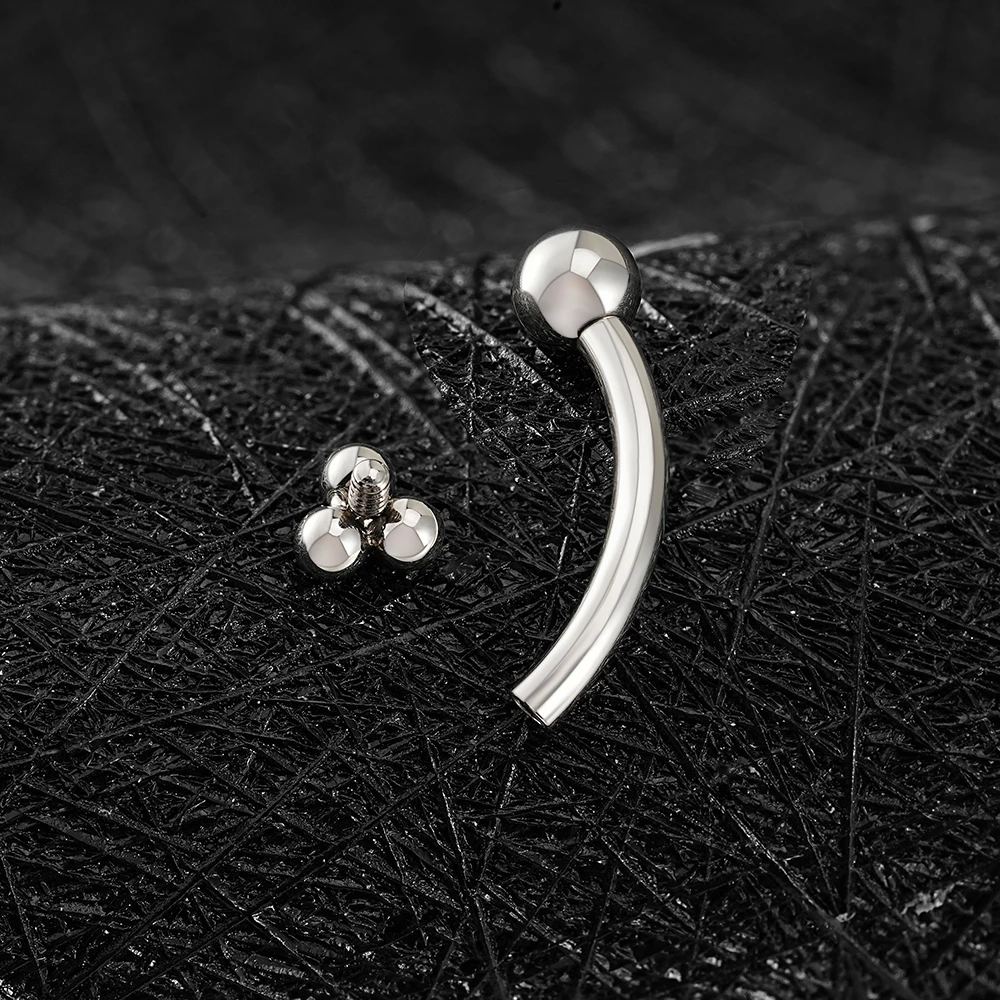 Right Grand ASTM F136 Titanium Trinity Bead Ashley Lip Stud 16G Curved Barbell Triple Balls Helix Cartilage Medusa Side Labret Stud Eyebrow Rook Ear Piercing Jewelry