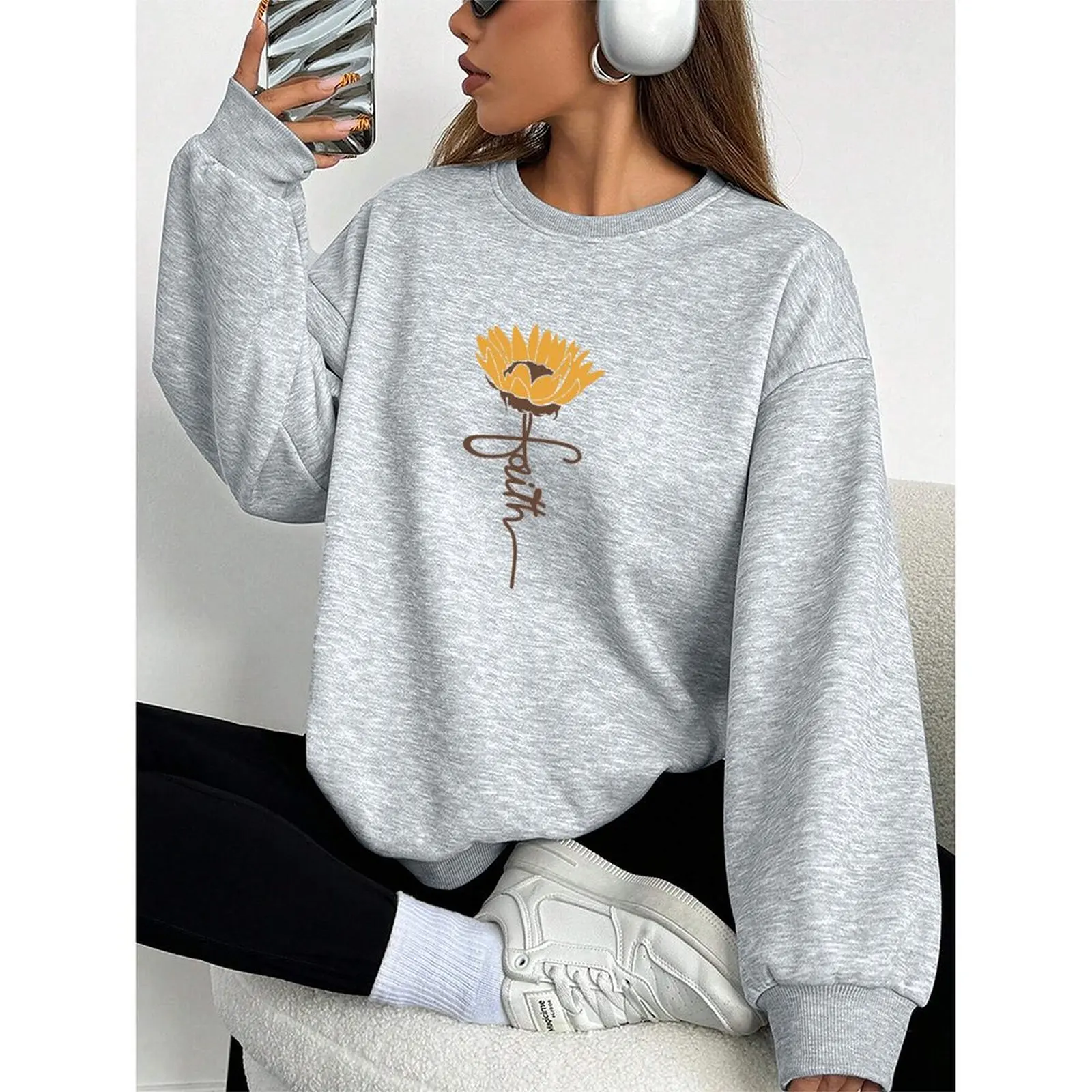 

2025 Fashion O-Neck Pullovers Woman Round Neck Long-sleeve Velvet Winter Casual Positive Interesting Sunflower Print Sweatshirt