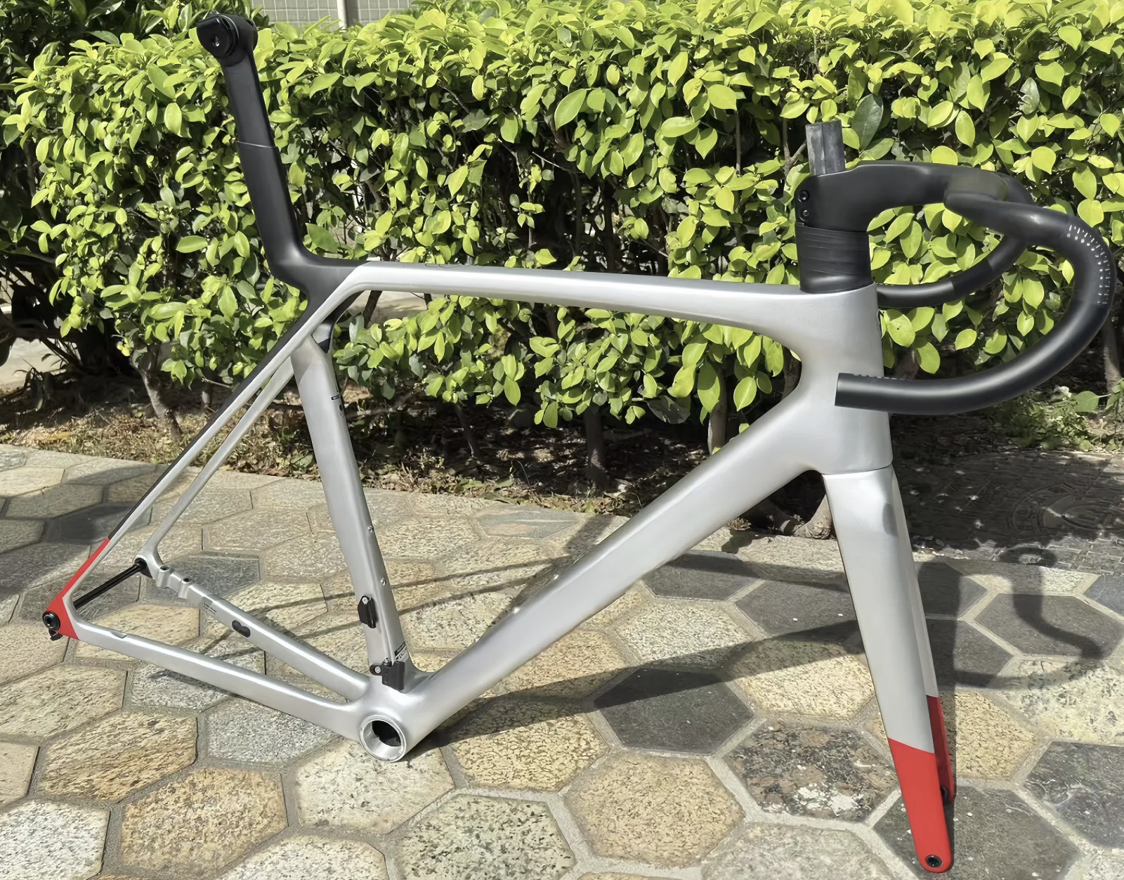 Gen 8 SLR Road Climbing Disc Brake Bicycle Frame Carbon Road Bike Frameset with Integrated Handlebar Racing Bicycle Frameset