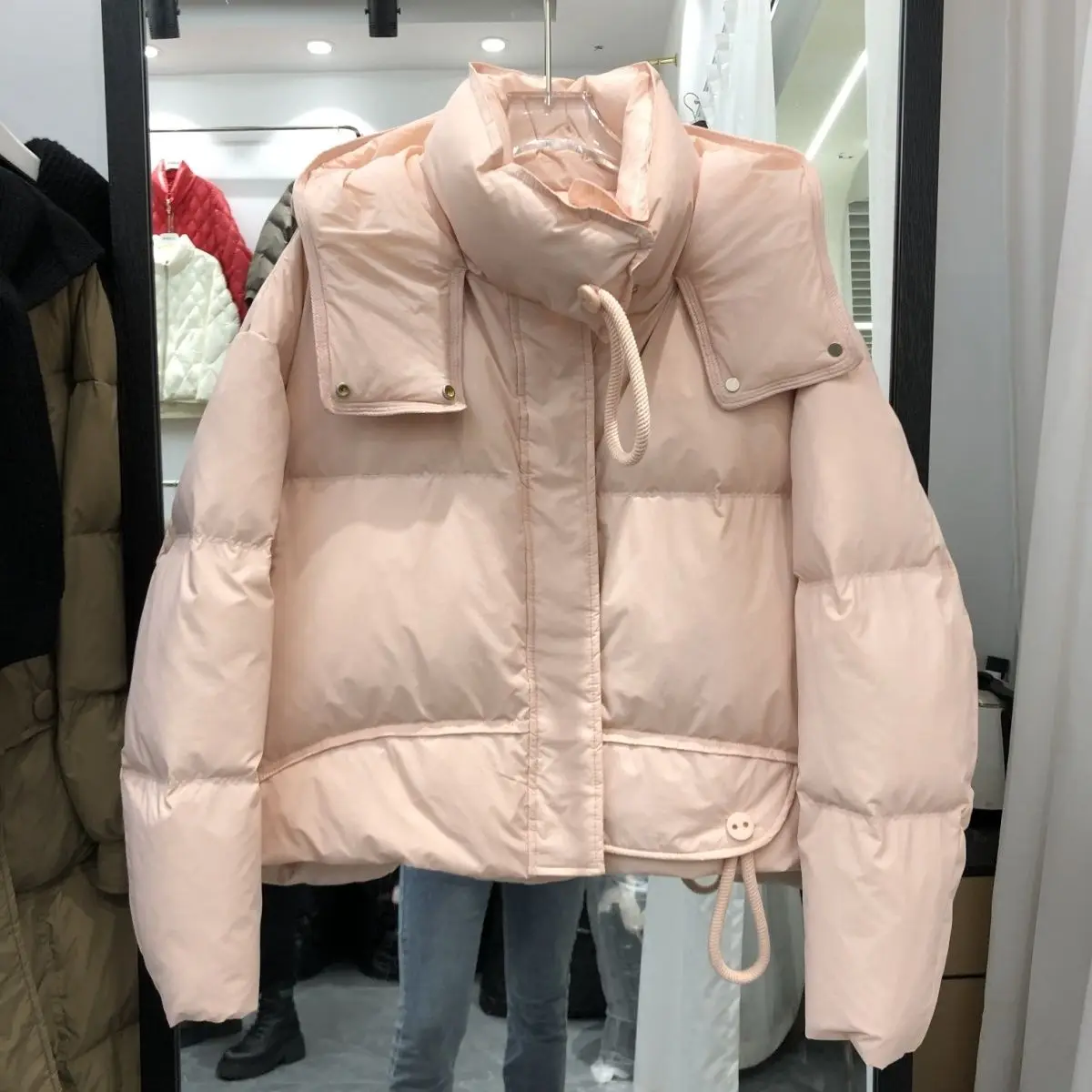 European Autumn and Winter New Women's Down Jacket Commuting Hooded Short White Duck Down Jacket