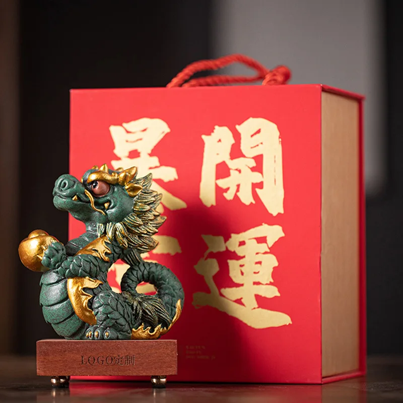 

Creative Xianglong Gift2024Year Mascot Hand Gift High-End Lucky Qinglong Home Living Room Table Decoration