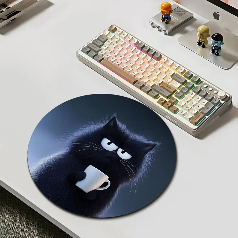 Black Cat Pattern Round Mouse Pad Non-slip Rubber Base Comfortable Durable 22x22cm Table Mat for Gamers Office Cute Cartoon Pads