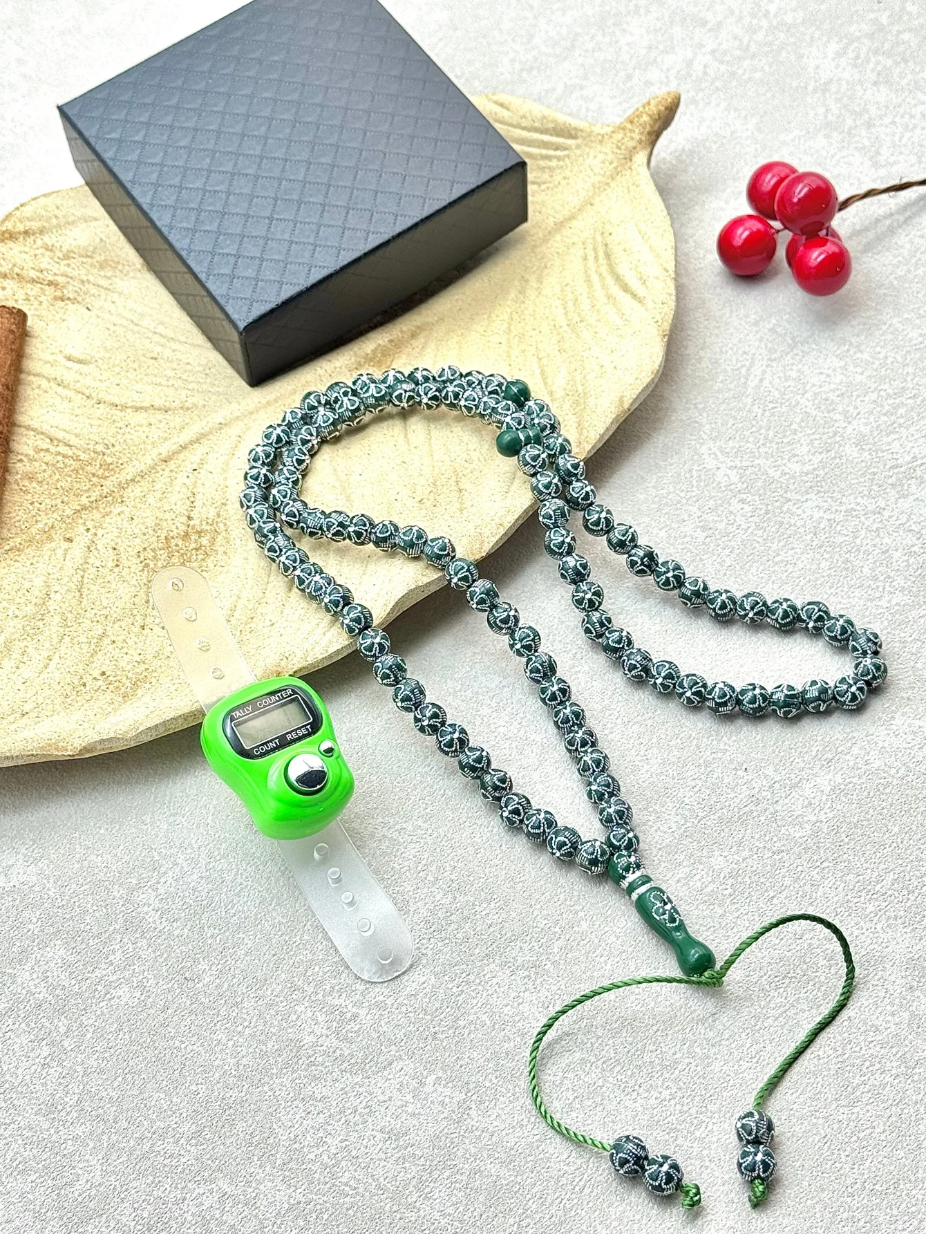 1011 Ring Counter with Beads Set, Black Square Box, Portable, Muslim Prayer Counter