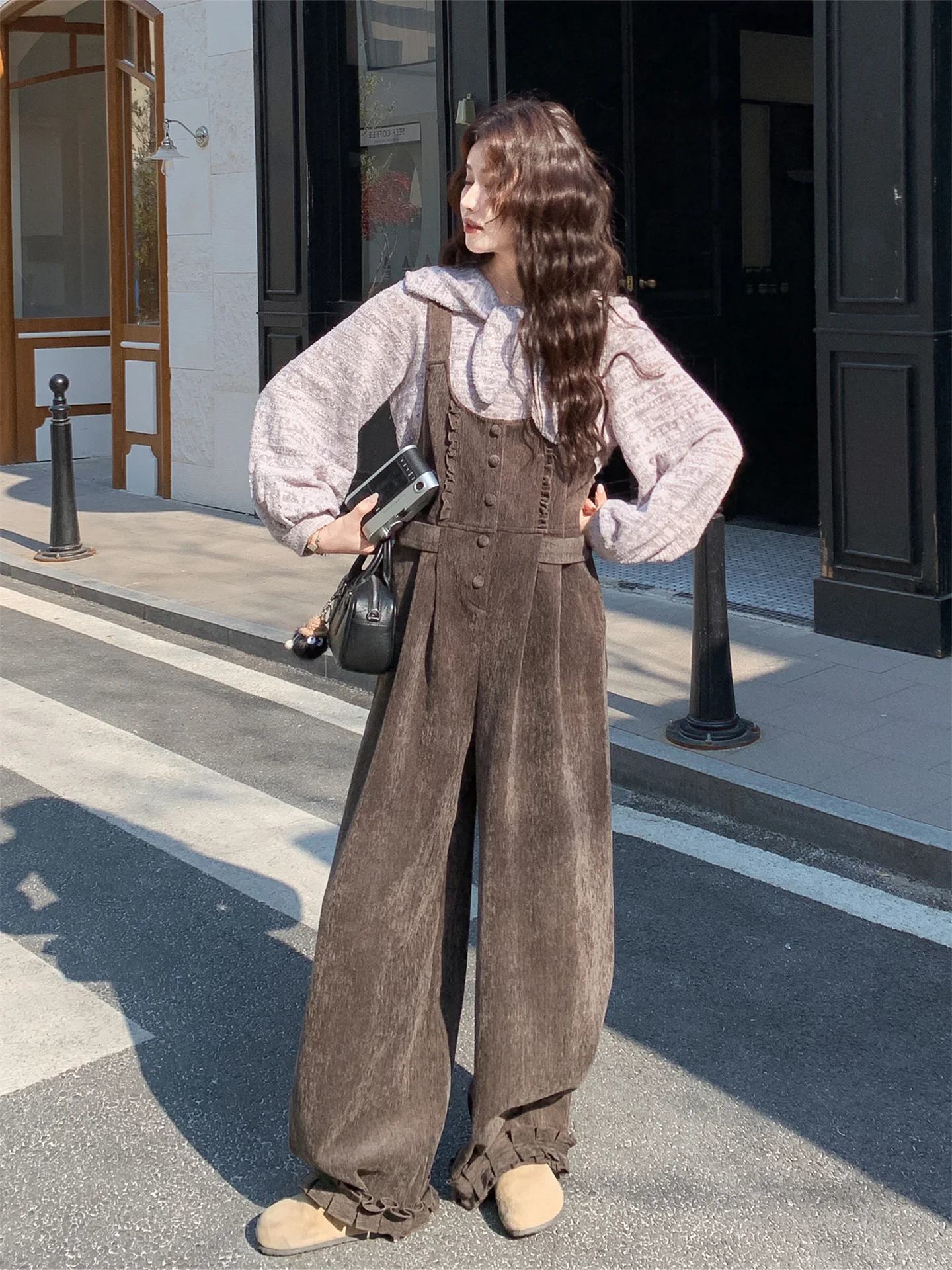 

Khaki Retro Corduroy Bib Overalls Set Women Spring 2026 New Doll Collar Top And Pants Two Piece Set Casual Loose Fit Breathable