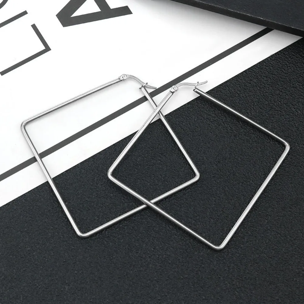 هندسية مربعة الشكل غير النظامية الأقراط الفولاذ المقاوم للصدأ الأقراط المعدنية الكبيرة هيبوالرجينيك الماس هوب أقراط النساء