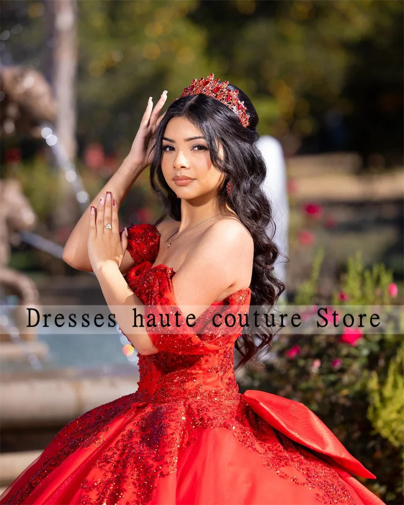 カスタマイズされたメキシコのQuinceaneraドレス,赤いレースのアップリケ,ボールガウン,ビーズのコルセット,弓,16ドレス,15歳,25歳,2025