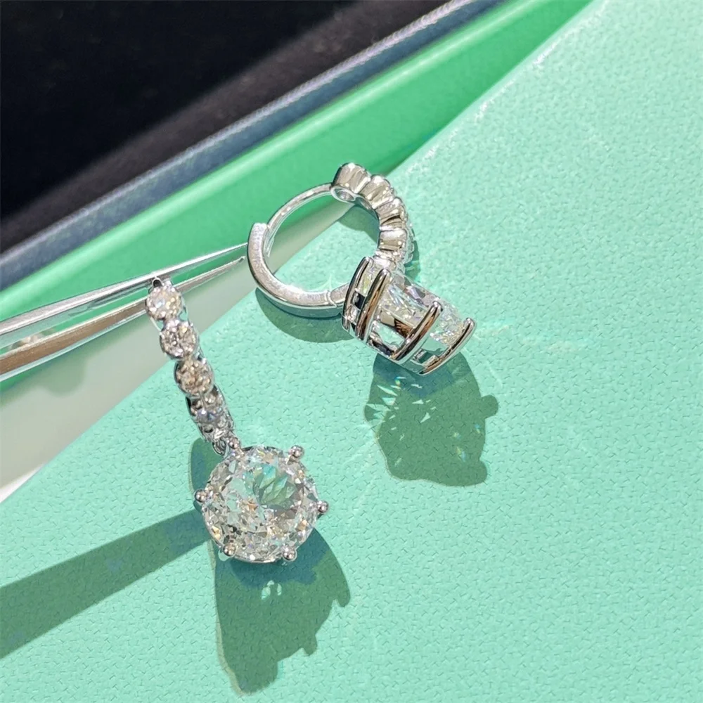 Six Claw Diamond Earrings With A High-End And Niche Design Simple And Versatile New 2024 Earrings