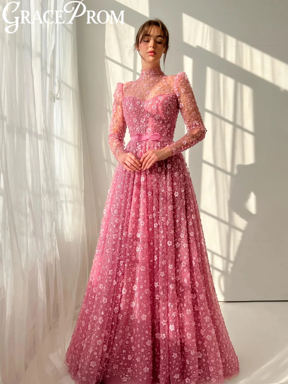 

Charming Embroidery Beaded Lace Evening Dress Elegant A-line Floor-length Wedding Party Gown Customized Long Sleeve Prom Dresses