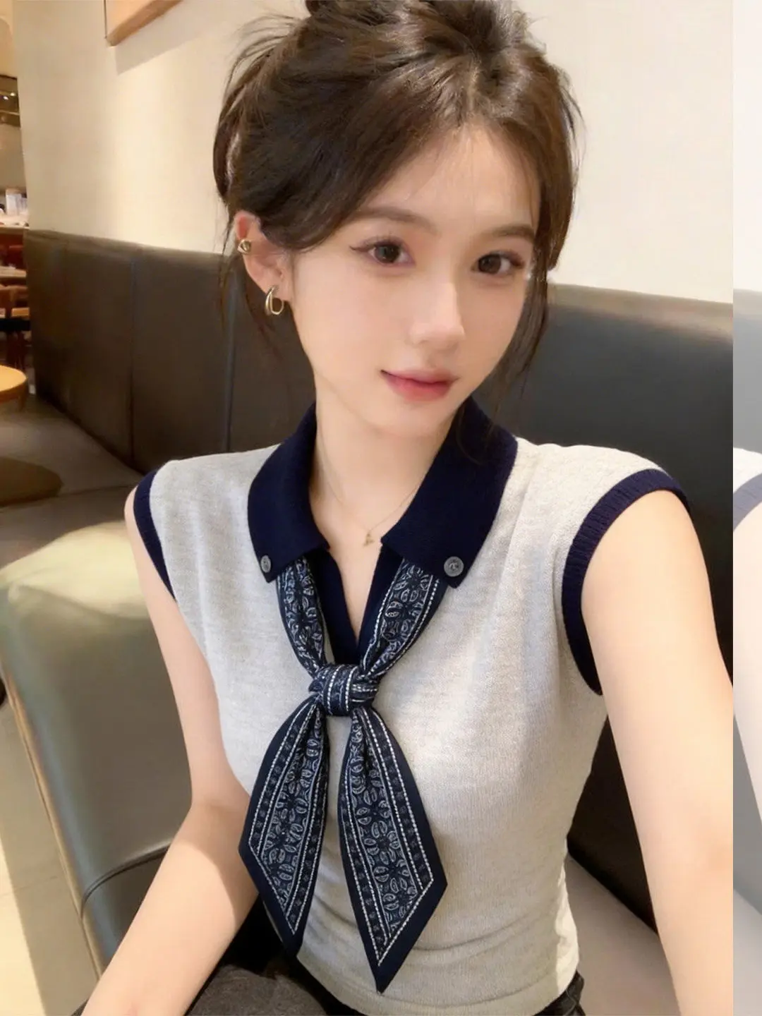 

Fashionable Color Block Silk Scarf Neck Knitted Vest Women's Summer New Style Sleeveless T-Shirt Versatile Top