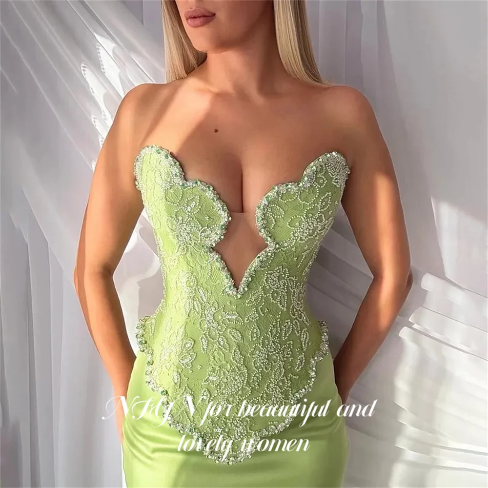 NFYN Green Prom Dresses Strapless Sleeveless Celebrity Dresses Beading On Chest Women's Evening Dresses Formal Gown Customized