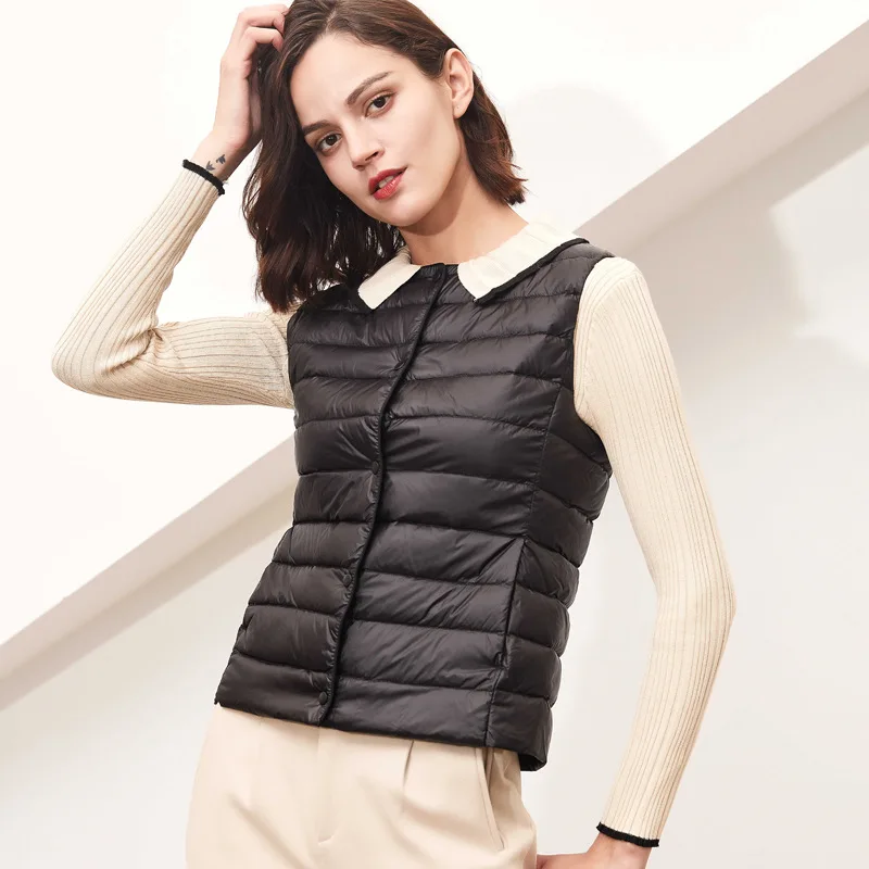 Women Autumn Winter Warm 90% White Down Duck Lining Vest 2024 New Female Korean Slim Fit Ultra Light Packable sleeveless coat