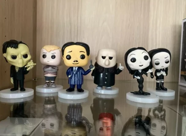 6 unids/set The Addams Wednesday lindos juguetes de figuras de acción de PVC 8cm