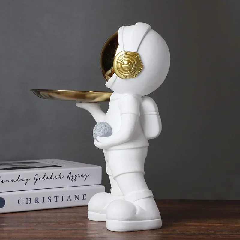 Resin Creative Astronaut Porch Key Storage Figurines Living Room Desktop Tray Office Interior Decoration Object Items