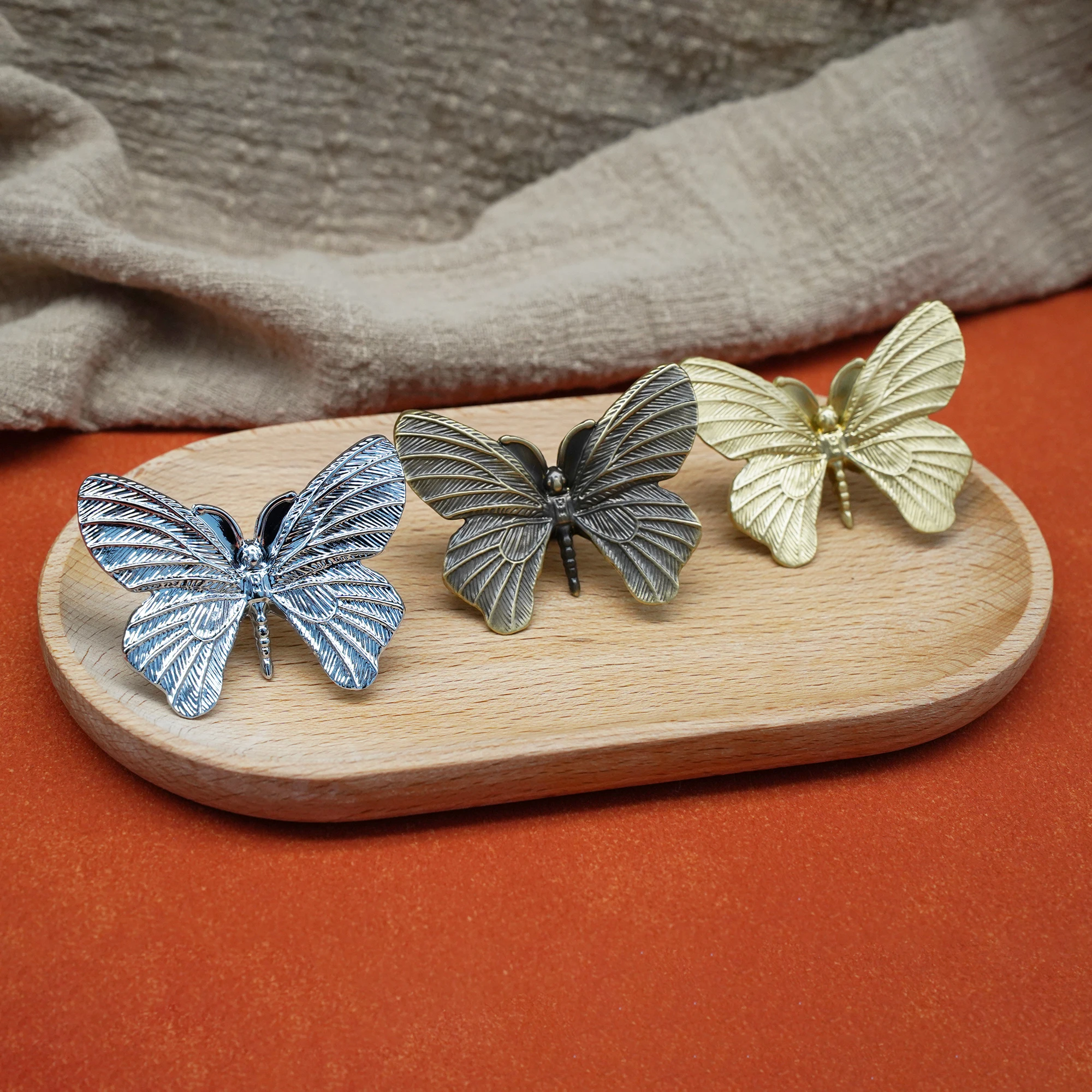 6 PCS Brass Butterfly Creative Cabinet Handles Antique Bronze Drawer Knobs Single Hole Decor Wardrobe Pulls Kitchen Accessories