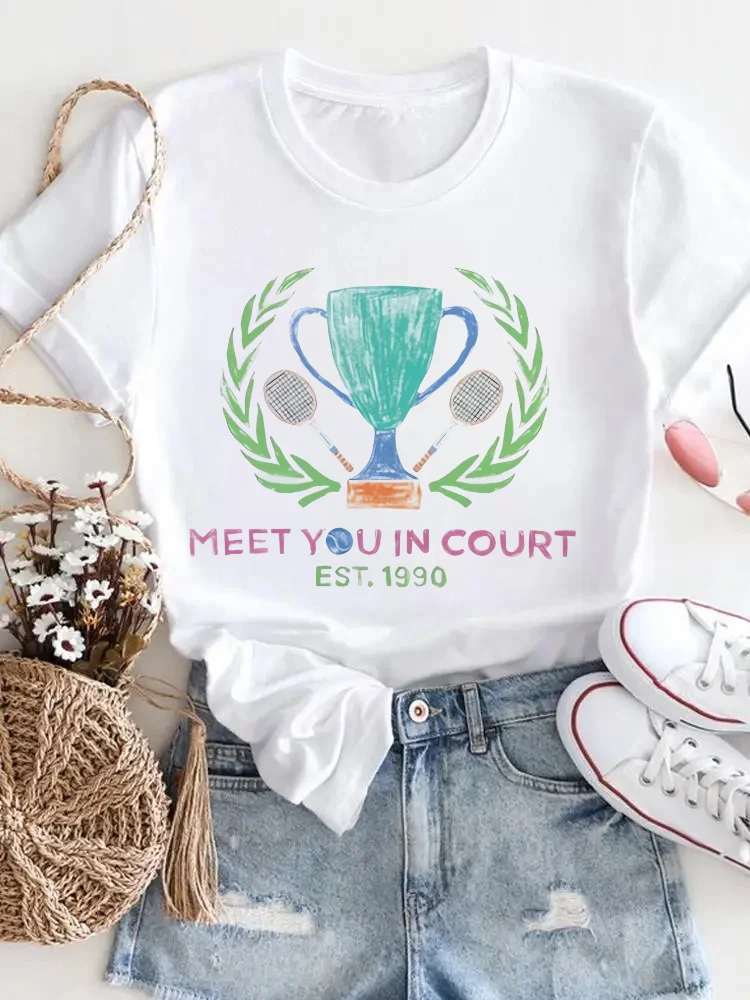 Tennis Trophy Print Pattern Summer Women's Fashion 90s White Top Short Sleeved Cartoon Style Women's Travel Beach Vacation T-Shi