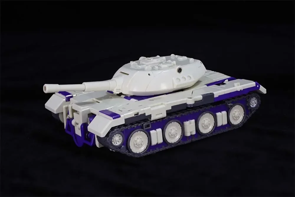 Em estoque robôs transformáveis figuras de ação, estrela St-01 st01, blitzwing, três mudanças guerreiro brinquedos presentes colecionáveis