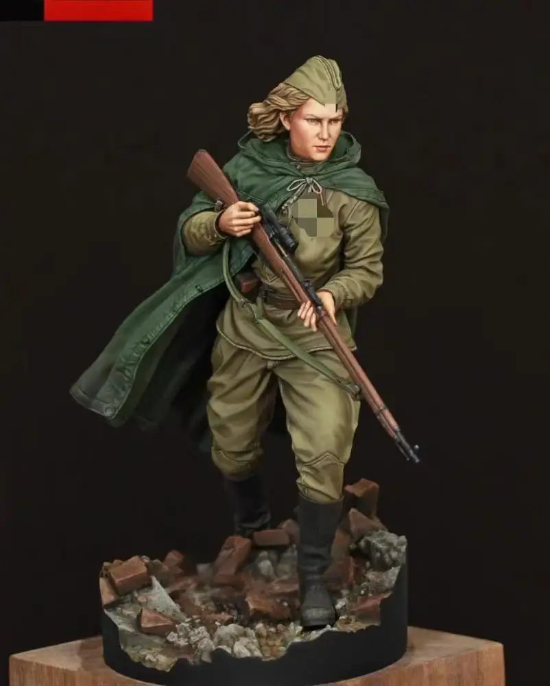 1/35 WWII Soviet Female Sniper Resin Figurine Military Theme Unassembled and Uncolored