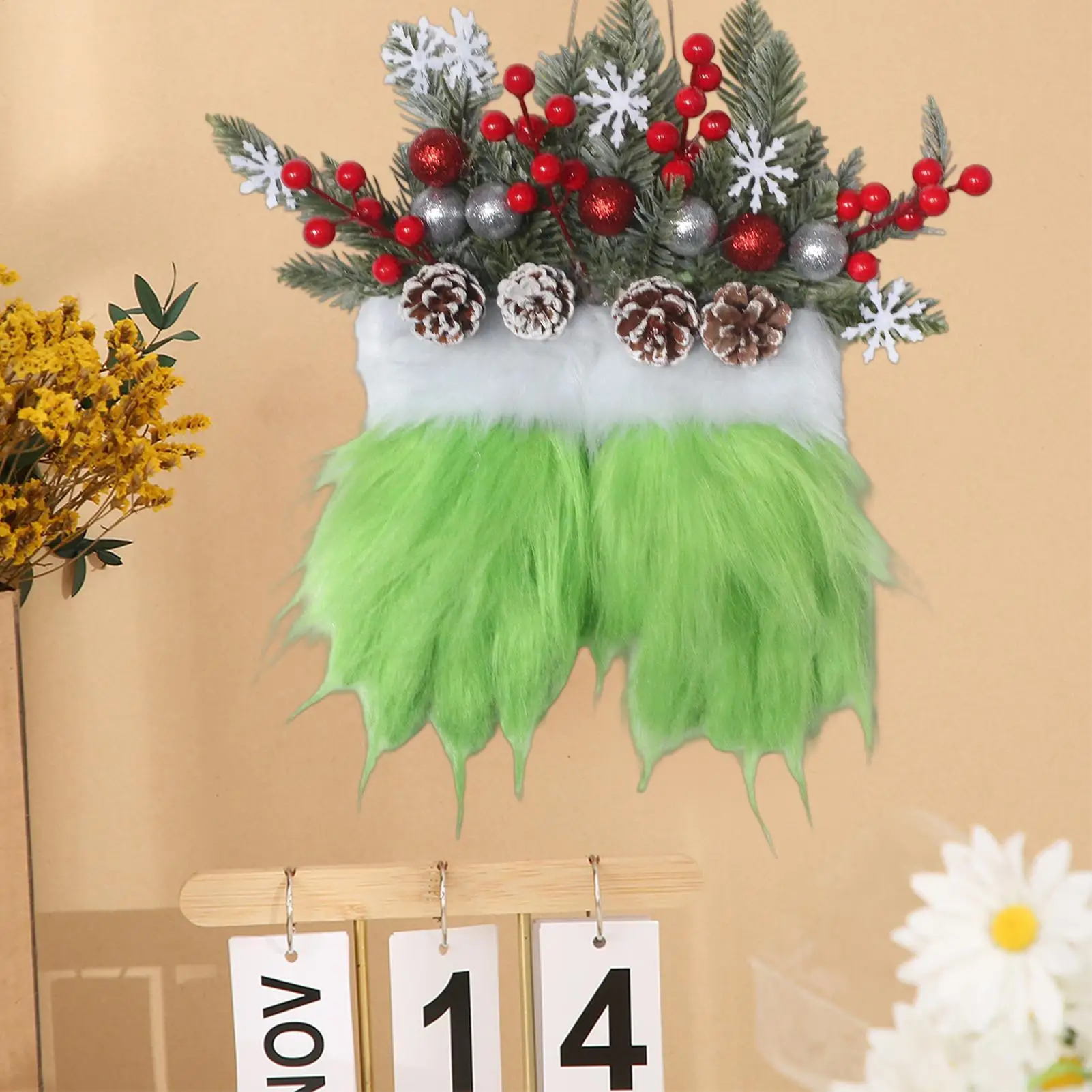 

Рождественский венок для входной двери, искусственная сосновая игла, домашний декор, дверные венки с красными шариками, ягоды для внутреннего и наружного дерева