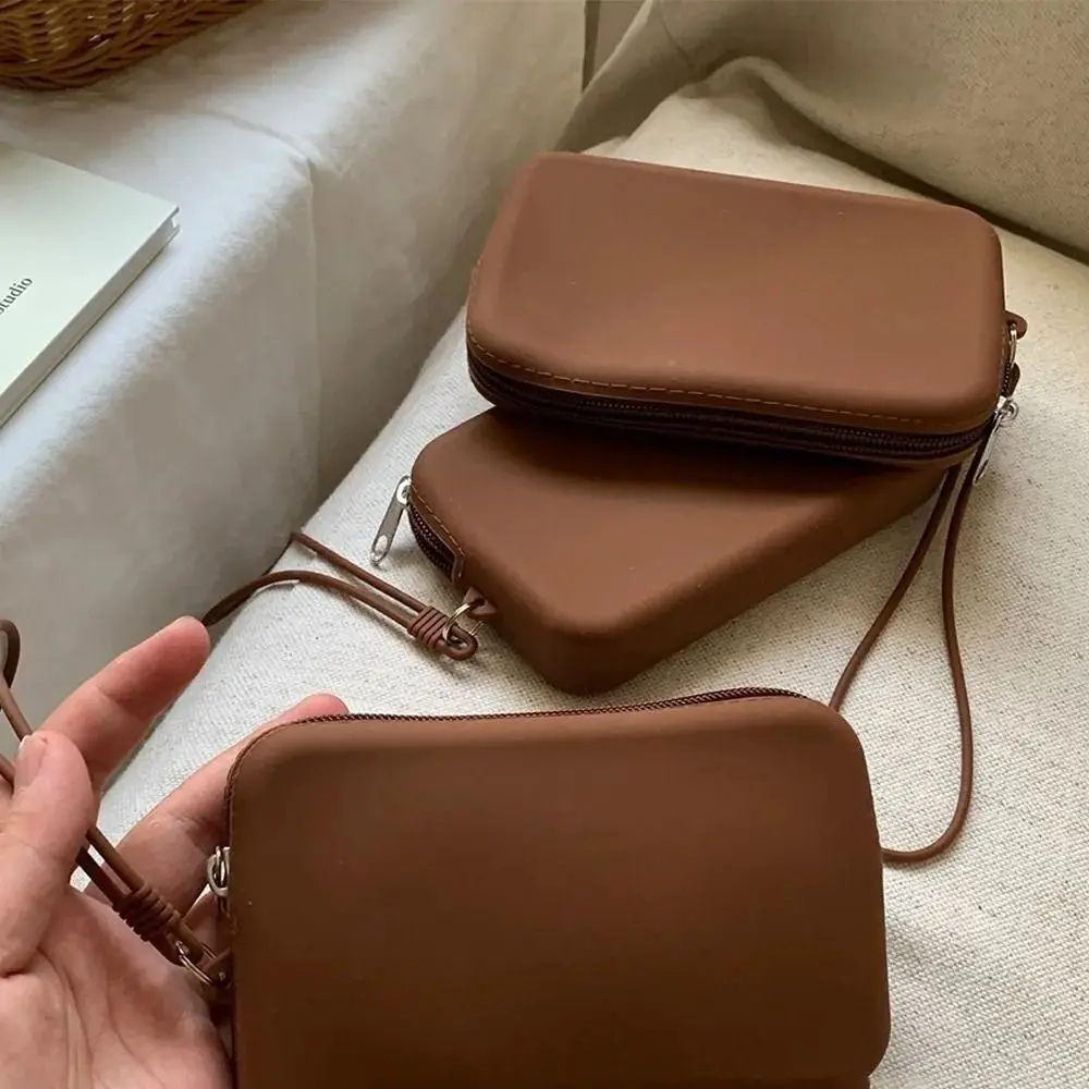 Portable Silicone Coin Purse Waterproof Zipper Earphone Bag Solid Color Small Item Bag Women Girls