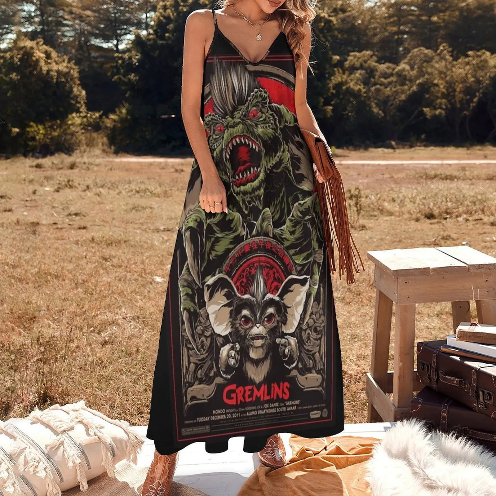 Gremlins (1984) Poster Classic T-Shirt Sleeveless Long Dress woman dress wedding guest dress 2025