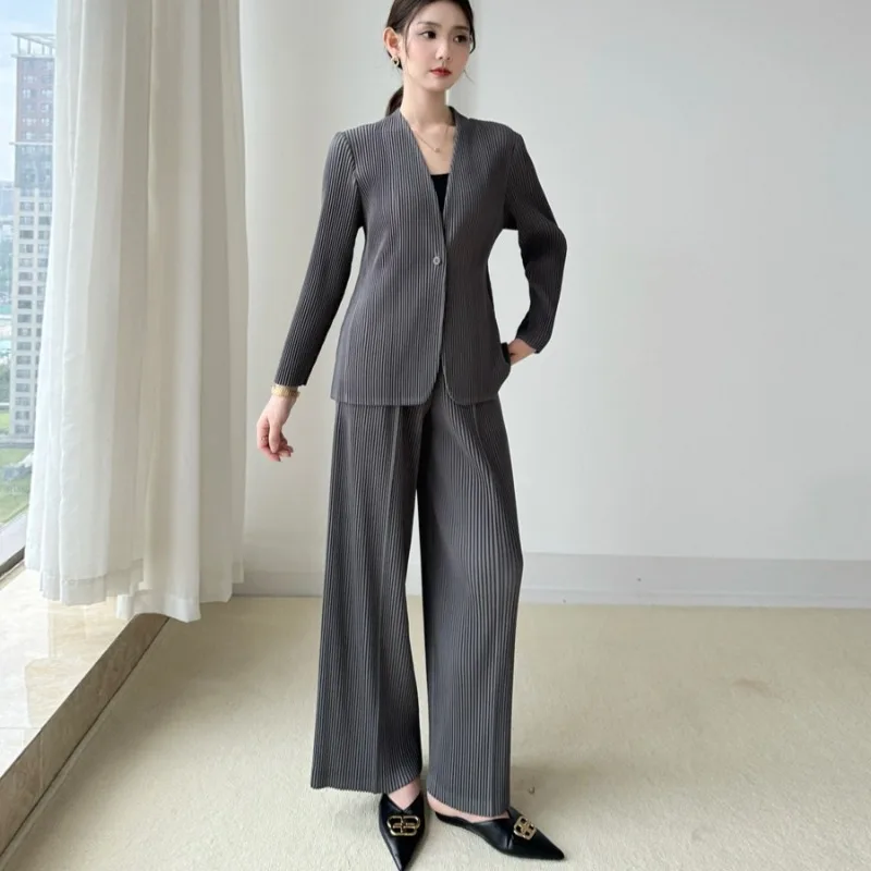 

Miyake плиссированная женская куртка с длинными рукавами, осень 2025 г., модный топ большого размера, прямые широкие брюки, комплект из 2 предметов