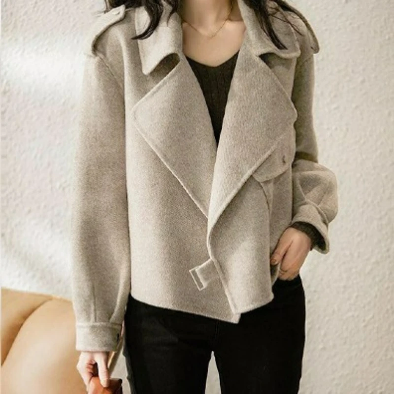 

New Woolen Suit for Women British Style 2026 Autumn / winter Petite Stylish Versatile Loose French Short Outerwear Hepburn Style