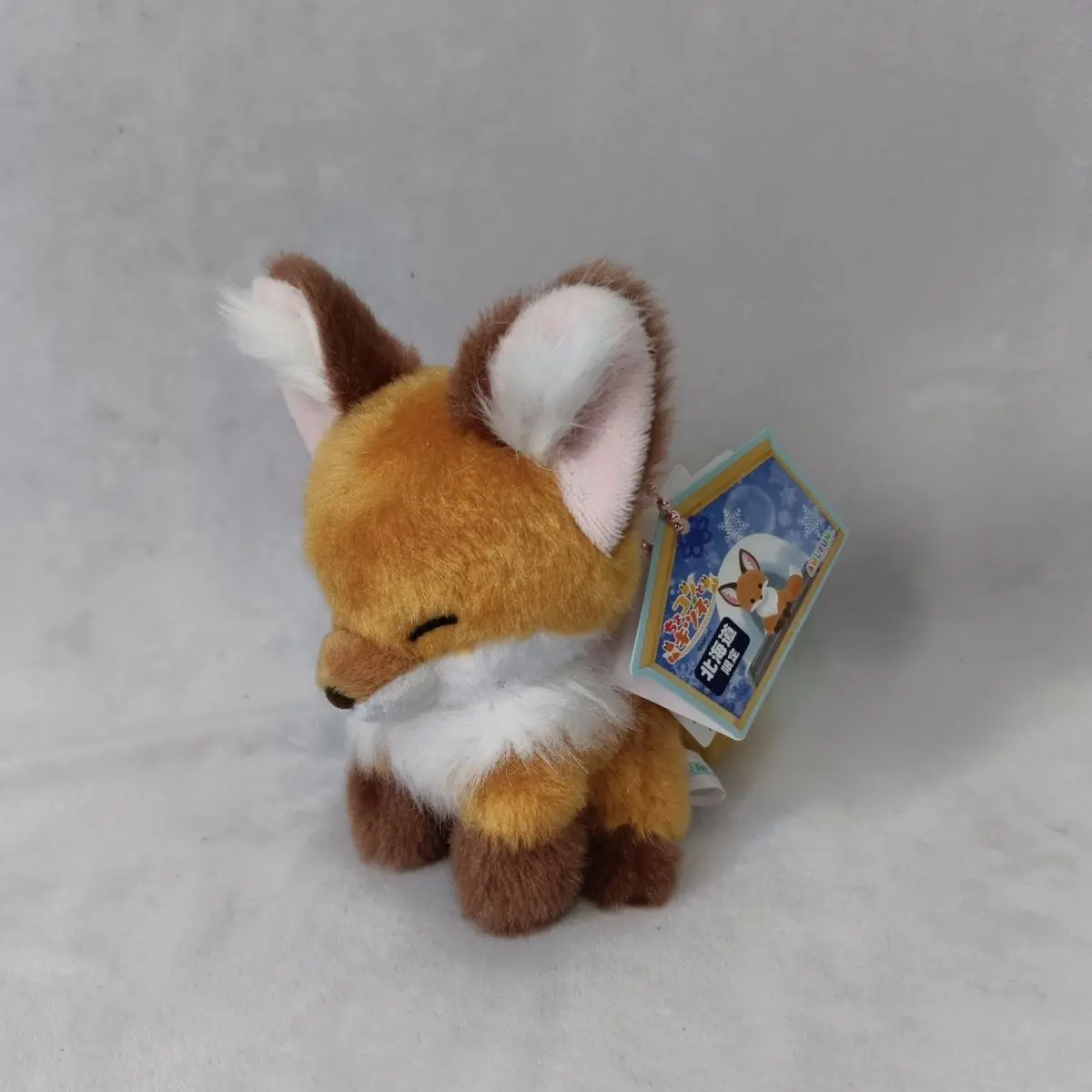 10cm Japanischer Koreanischer Beliebter Brauner Fuchs Anhänger mit Schielenden Augen Mini-Puppe Taschen-Schlüsselanhänger Niedlicher Rucksack-Hängeornament Mädchen-Geschenk – Detail 3