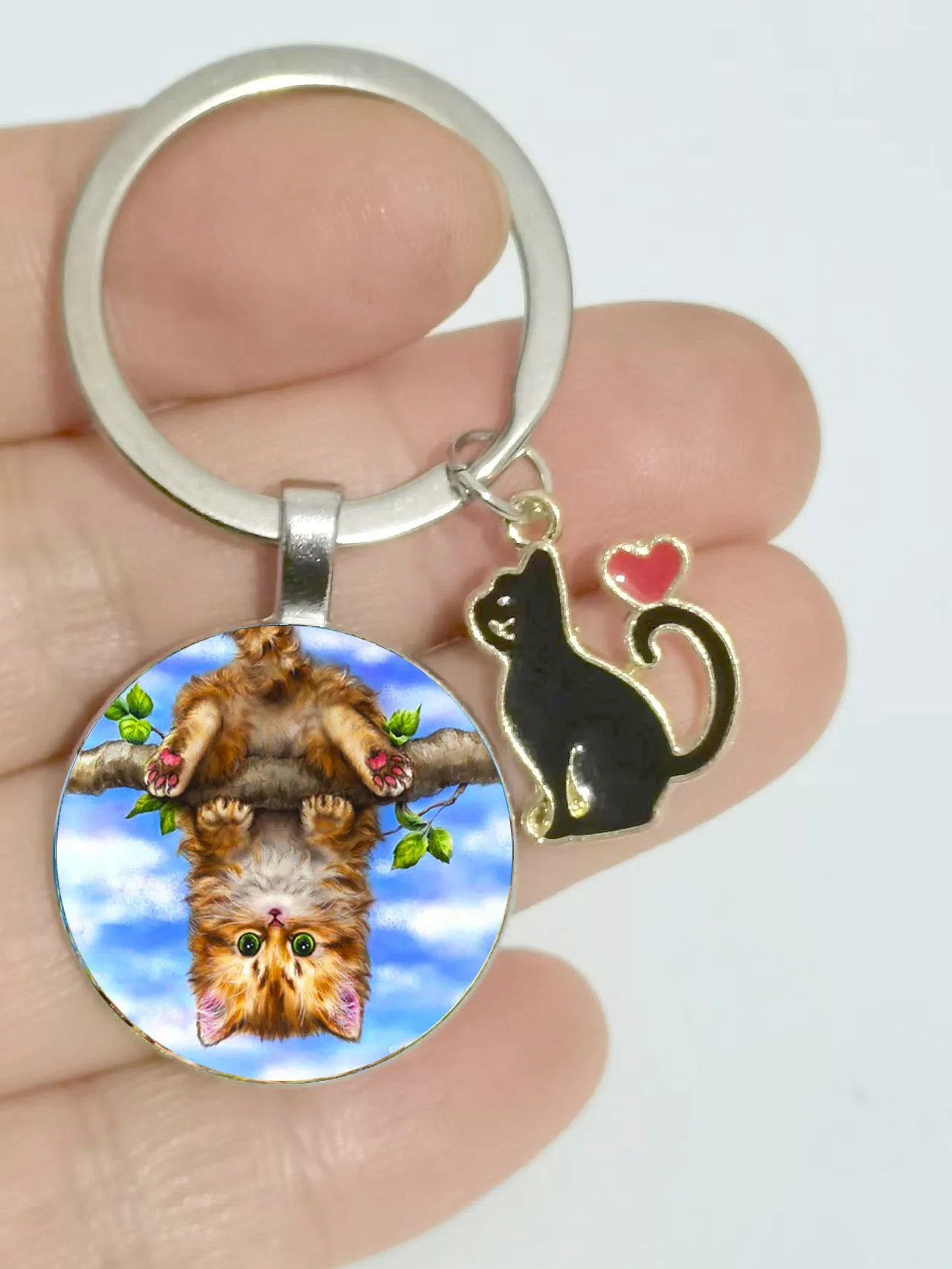 

Painted Cat Love Cat Pet Cute Round Glass Cabochon Keychain Bag Car Keychain Ring Holder Pendant Keychain Gift