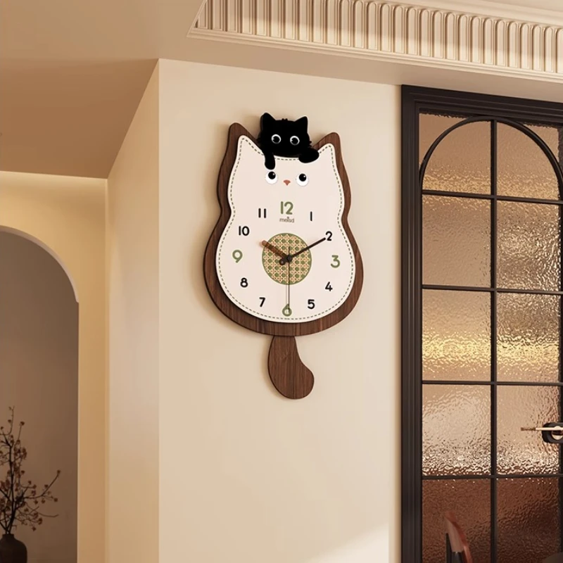 Cream Style Living Room Wall Clock Ancient Wind Design Cartoon Cat Restaurant Clock Mural Corridor Mute Wall Clock Home Decor
