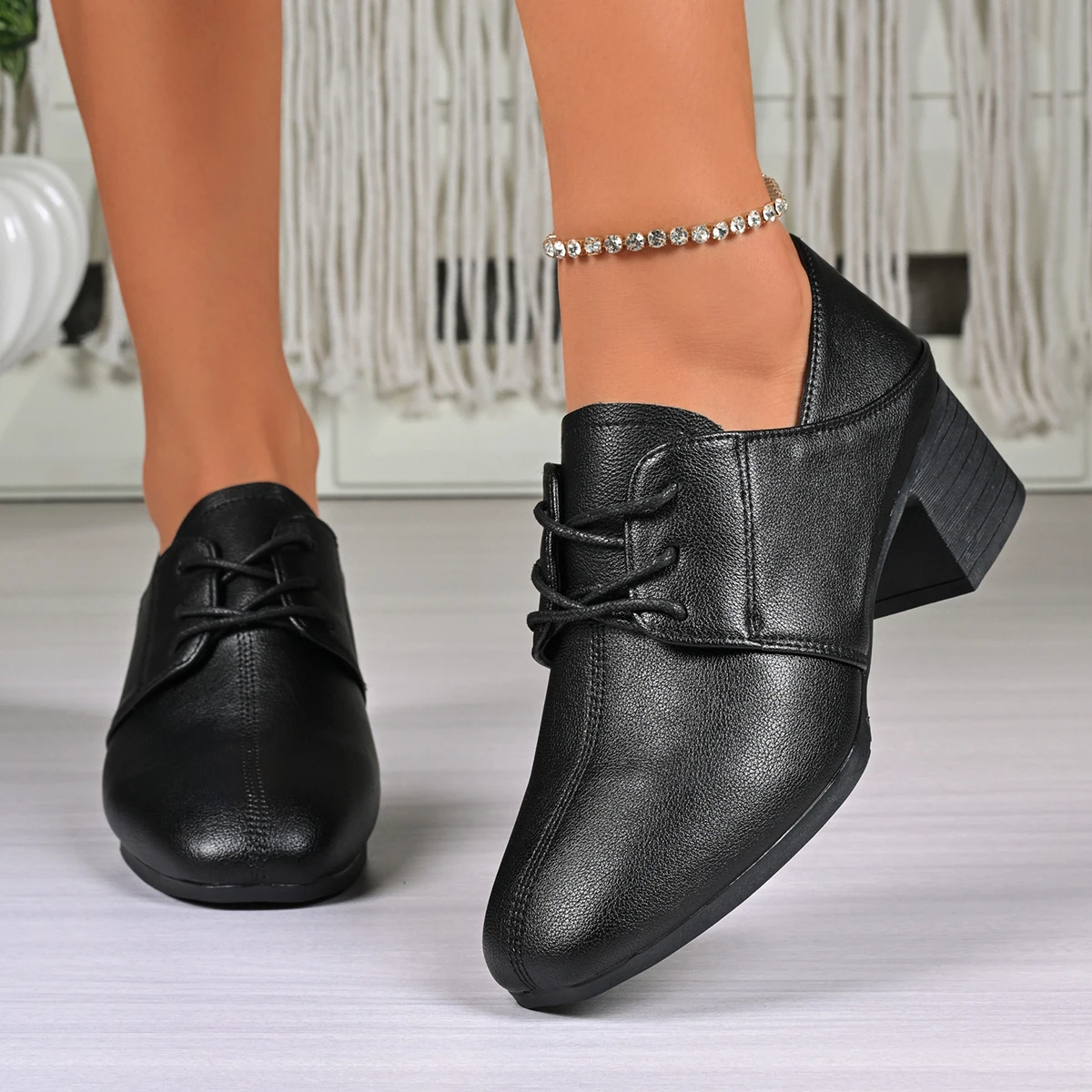 

2025 г., модная удобная рабочая обувь на высоком каблуке для банкетов, весенне-осенняя новая повседневная женская обувь на квадратном каблуке с круглым носком