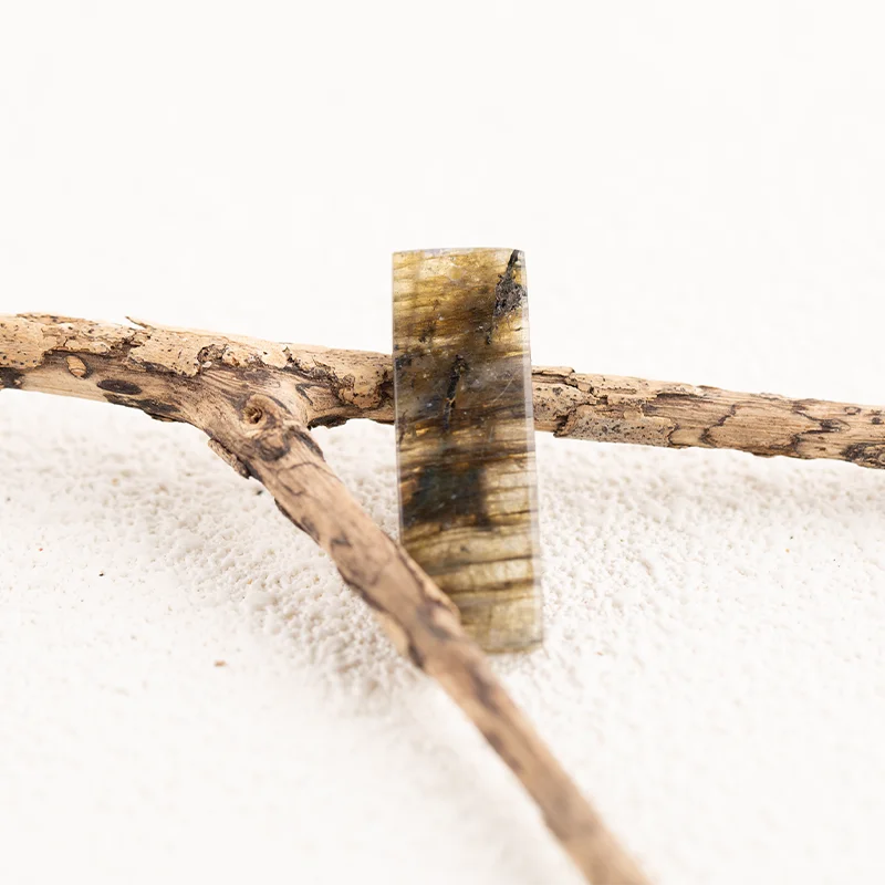 B&F Pendant for Necklace Labradorite—Fashion Handmade Natural Jewelry Charm Gift Accessories 37x12x4mm 4g