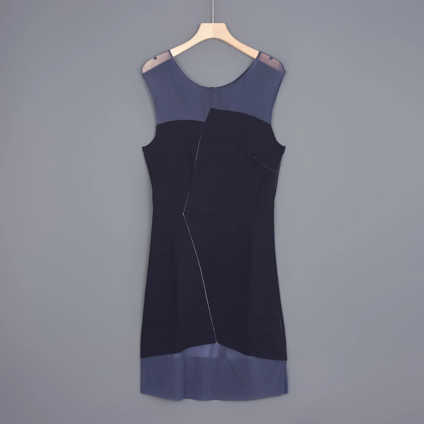 Ladies Mesh Splice Dress Elegant Simple Style Sleeveless Bodycon Gown for Women Fashionable Trendy Design Winter Collection