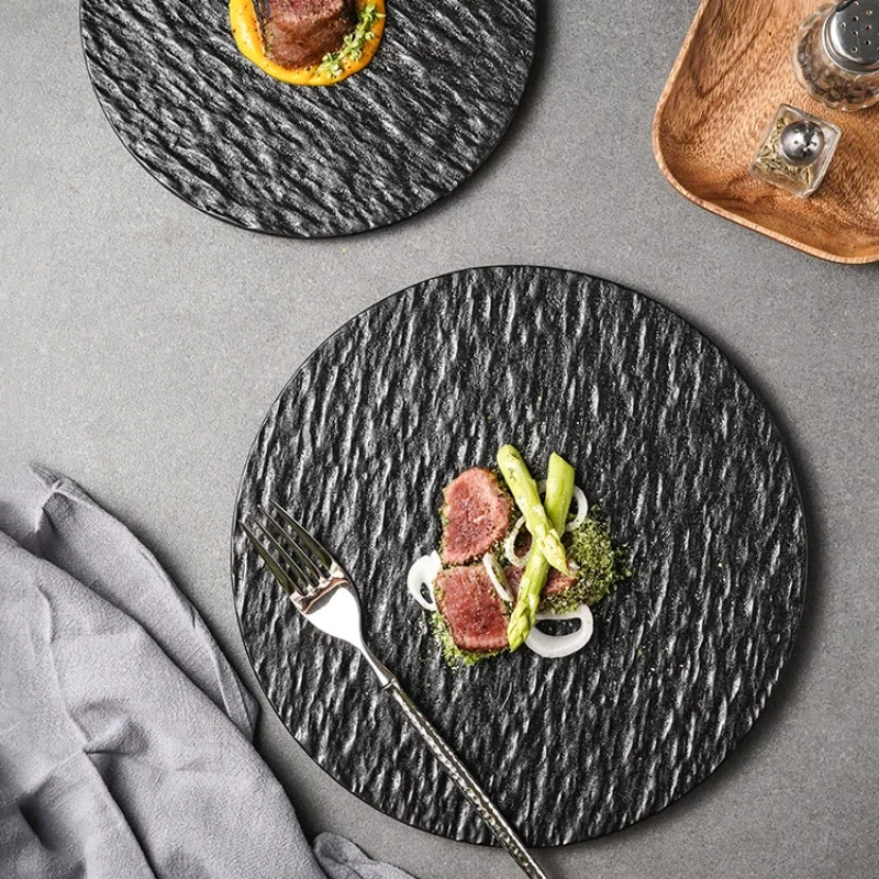 

Черная керамическая тарелка для стейка в западном стиле, европейский стиль, отель-ресторан, высококачественная круглая тарелка, мелкая бытовая плоская тарелка для стейка