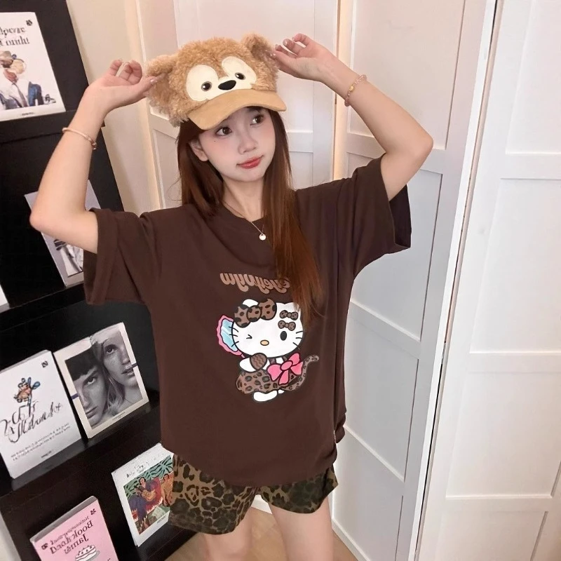 ใหม่ Hello Kitty พิมพ์เสื้อยืดแขนสั้นชุดน่ารักอะนิเมะพิมพ์ผ้าฝ้ายเสื้อยืดเสือดาวพิมพ์กางเกงขาสั้นผู้หญิงเสื้อผ้า