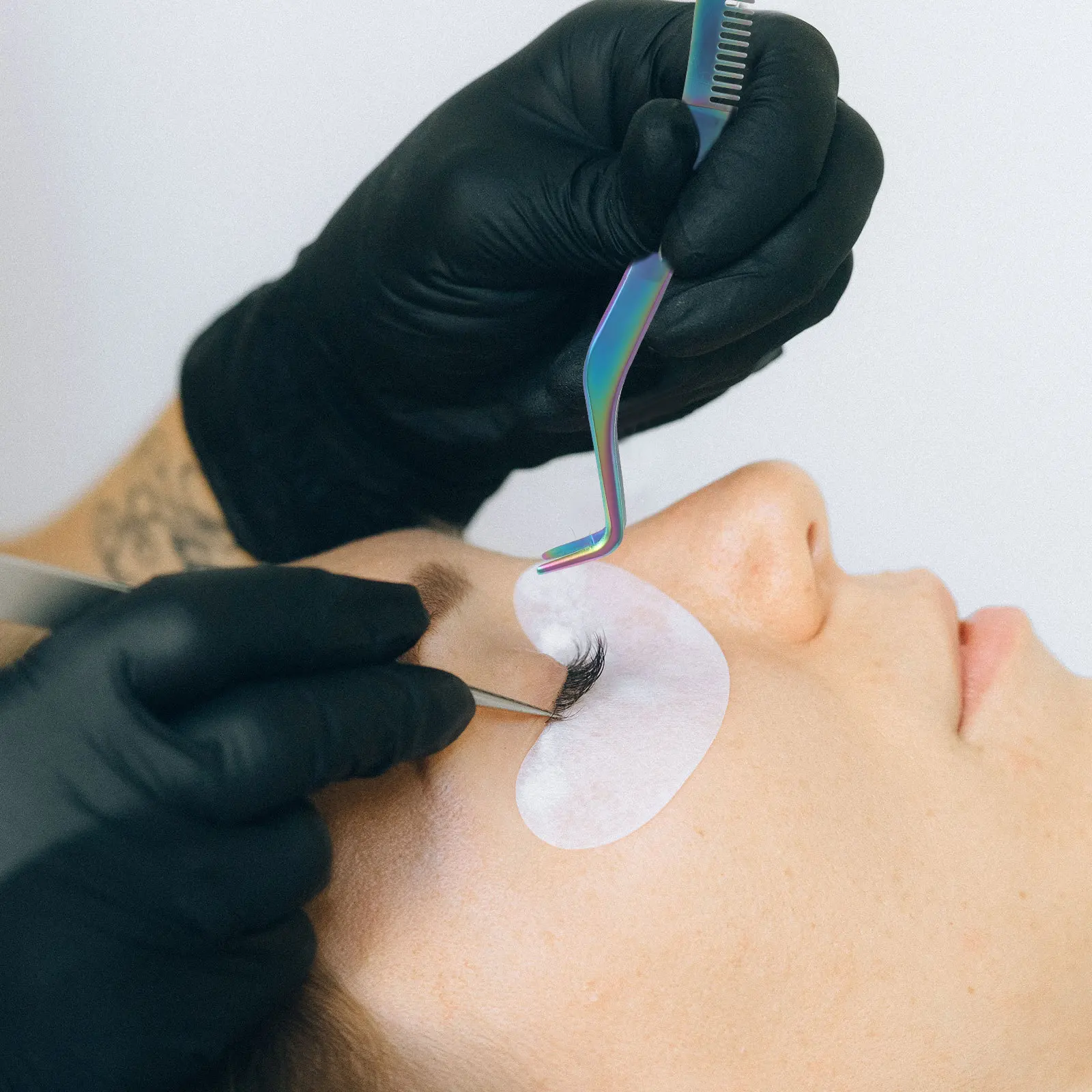 Pinza para Pestañas 2 en 1 de Acero Inoxidable, Peine para Pestañas, Herramienta Aplicadora de Extensión de Pestañas para Recoger, Colocar y Remover