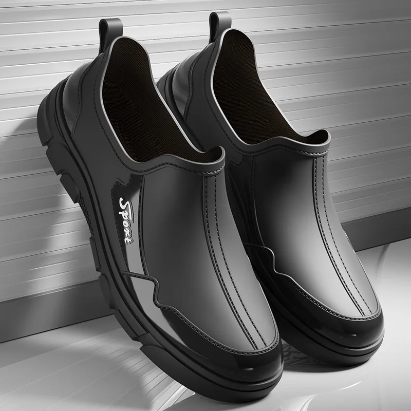 

New fashionable waterproof and anti slip flat bottomed men's low top rain shoes for outdoor fishing and casual rain shoes
