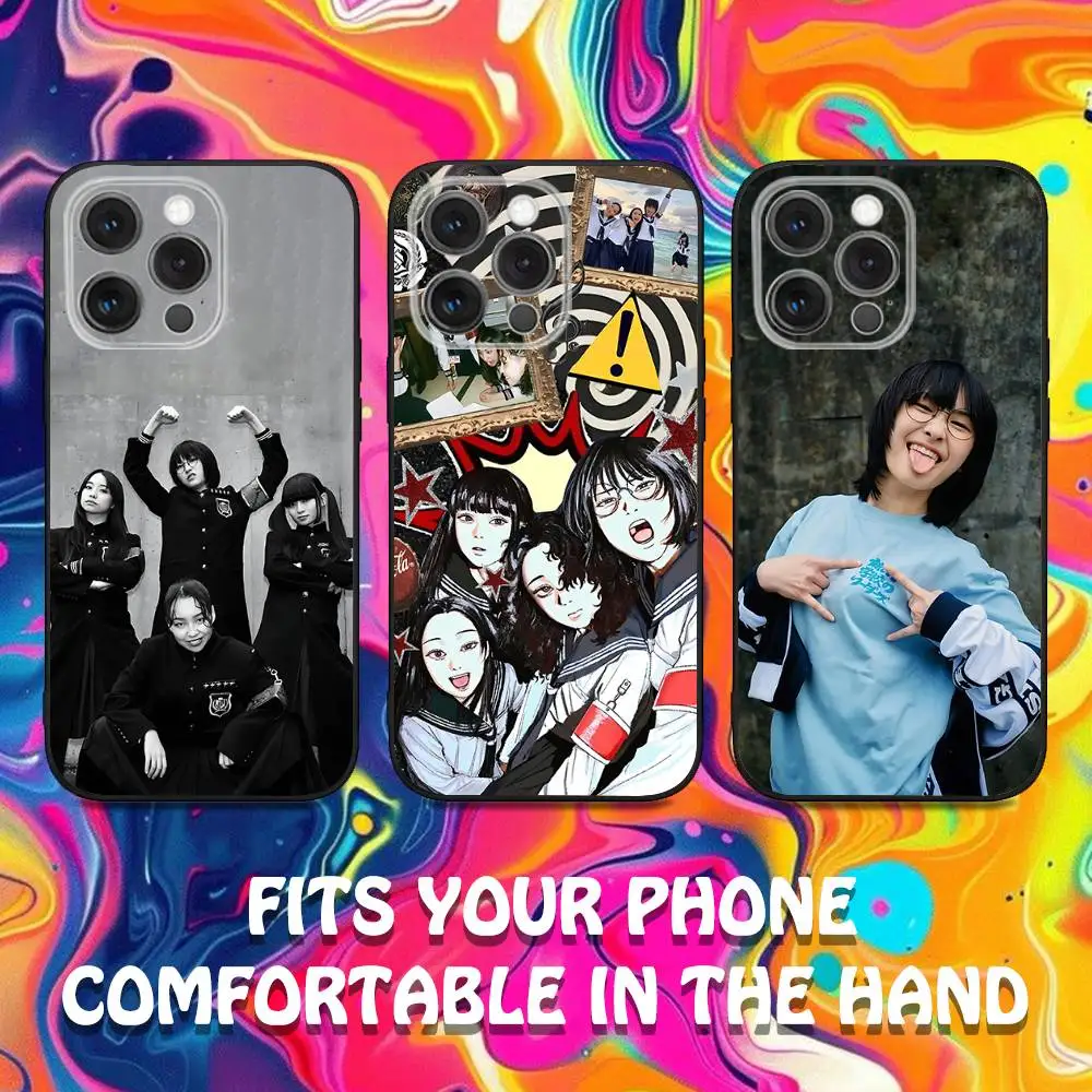 حافظة هاتف ATARASHII GAKKO Suzuka Jpop لهاتف iPhone 16,15,14,13,12,11,Pro,Max,Plus,X,XS,SE,E,Mini,Soft Silicone Black Case