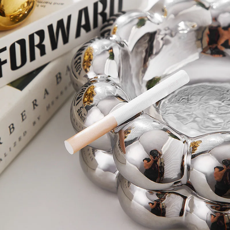 Simple ins style,advanced sense, ceramic ball ashtray, creative anti fly ash living room, fashionable and high-end trend ashtray