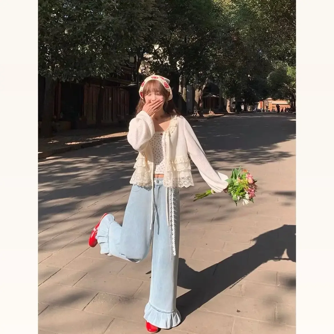 

Милый кружевной вязаный кардиган, женский осенний новый прозрачный тонкий свитер на шнуровке, пальто, модный шикарный укороченный топ