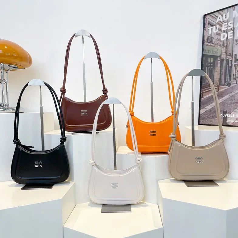 

Chic PU Moon Shape Shoulder Bag 2025 New for Women, Elegant Crossbody Purse, Fashionable Underarm Bag for All Occasions