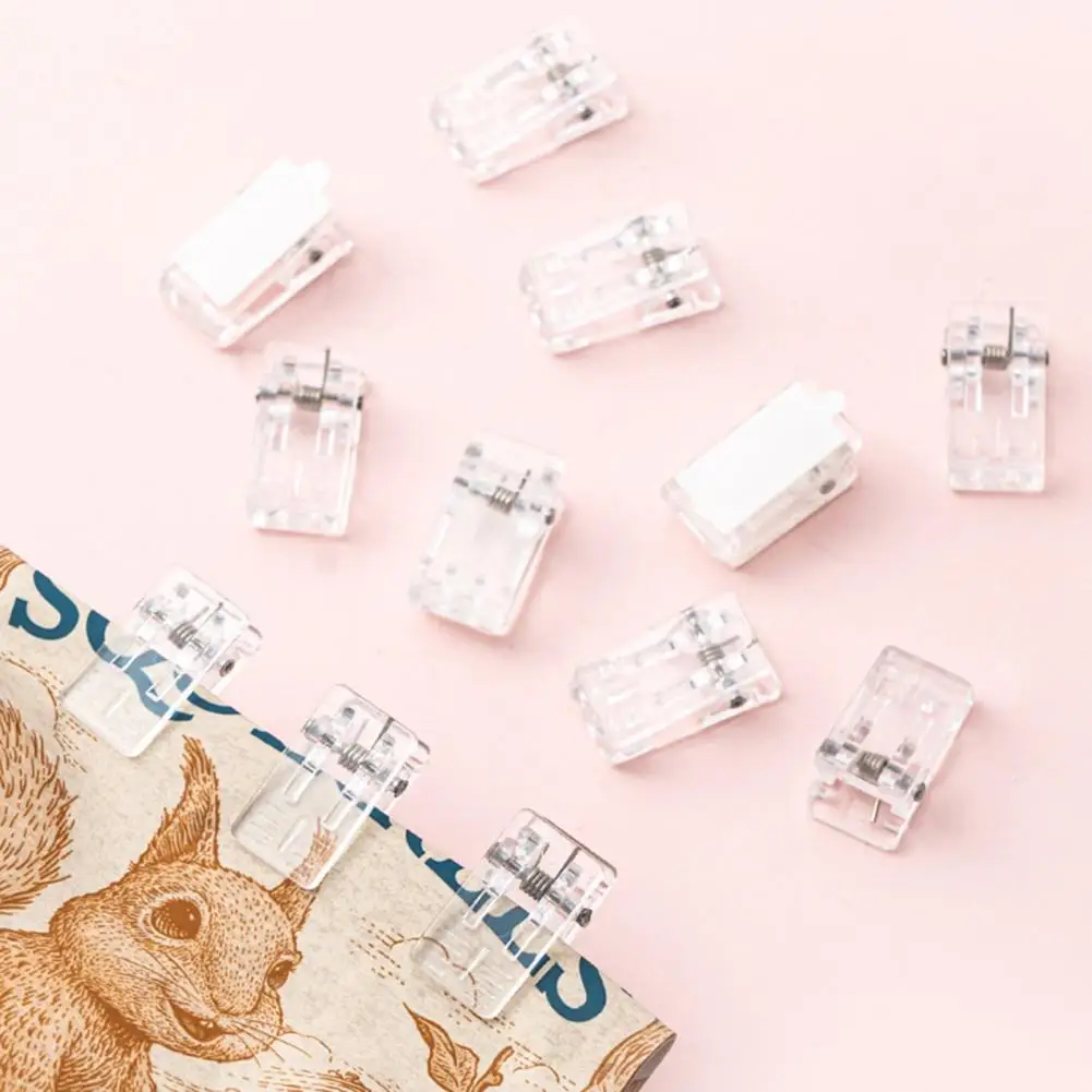 คลิปติดผนังที่หนีบแบบแขวนผนังพลาสติกคลิปสปริงเหนียวสำหรับติดผนังโปสเตอร์รูปภาพงานศิลปะด้วยตนเองสำหรับพรมสำหรับสำนักงาน