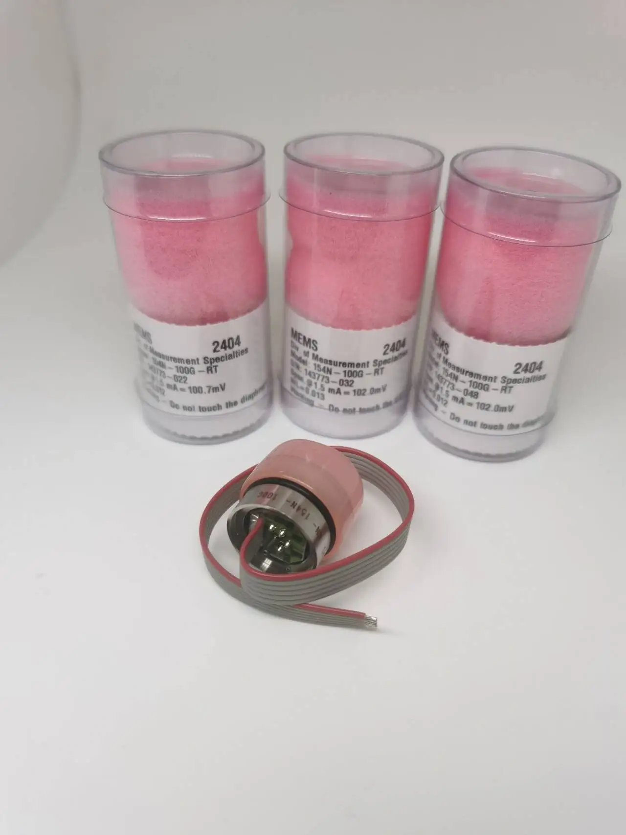 

154N-100G-RT MEAS Pressure Sensor Brand new and genuine