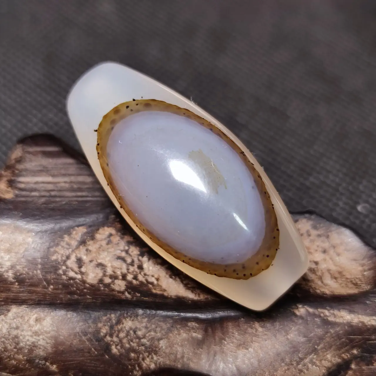 Tibetan ethnic Jewelry pure natural Agate nine eyes shale sky eye Tianzhu Dzi Pendant men and Women Diy Accessories