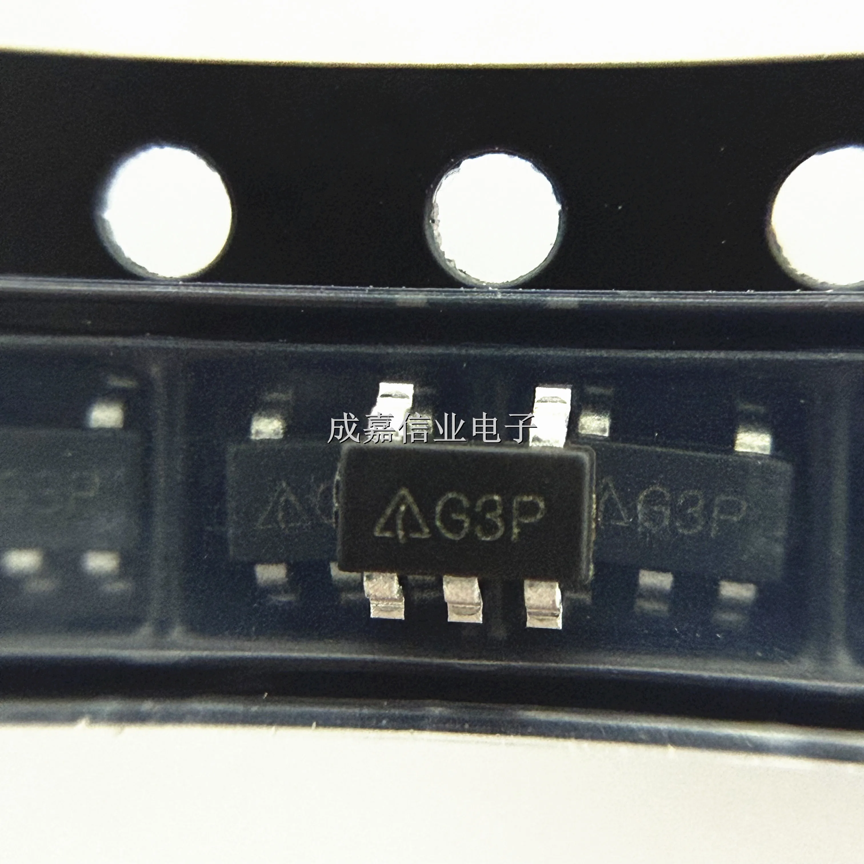 

10 шт./лот AP2112K-3.3TRG1 SOT-23-5 МАРКИРОВКА; G3P LDO регуляторы напряжения 600 мА CMOS LDO 50 мА 3,3 В 250 мВ