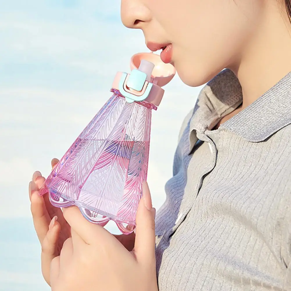 Cute Design Water Bottle Badminton-shaped Sippy Cup with Straw Carry Strap 10oz Sports Water Bottle Leakproof Transparent