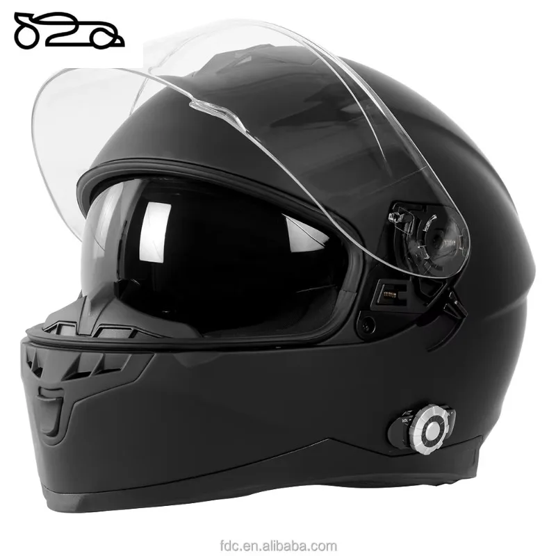 BM22 motorcycle helmet with 1000m wireless intercom, built-in FM radio system for riding communication and entertainment