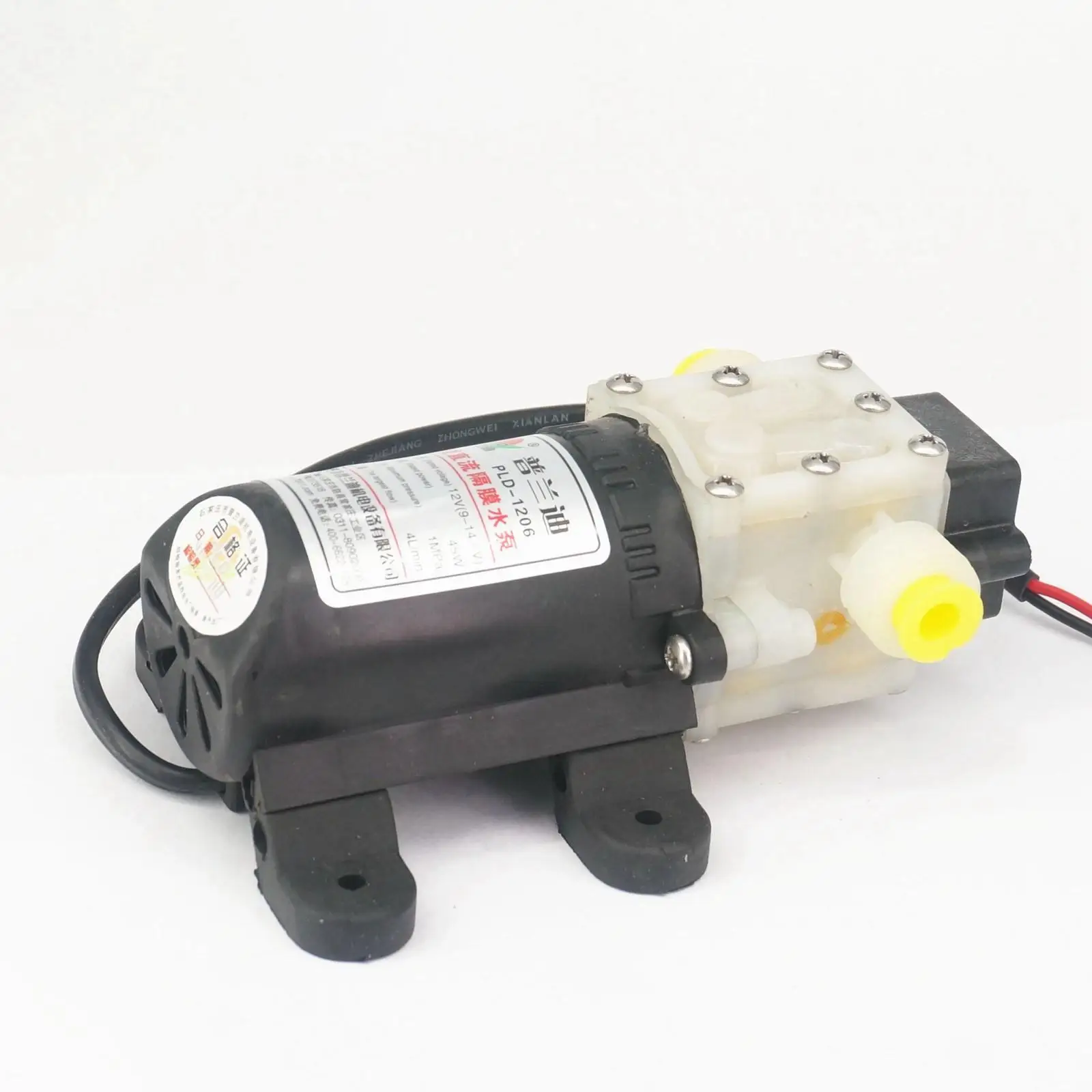 

12V DC Electric Water diaphragm Pump self-priming booster pump 1/2" BSP Male for garden car 3.5A 45W 240L/H 4M