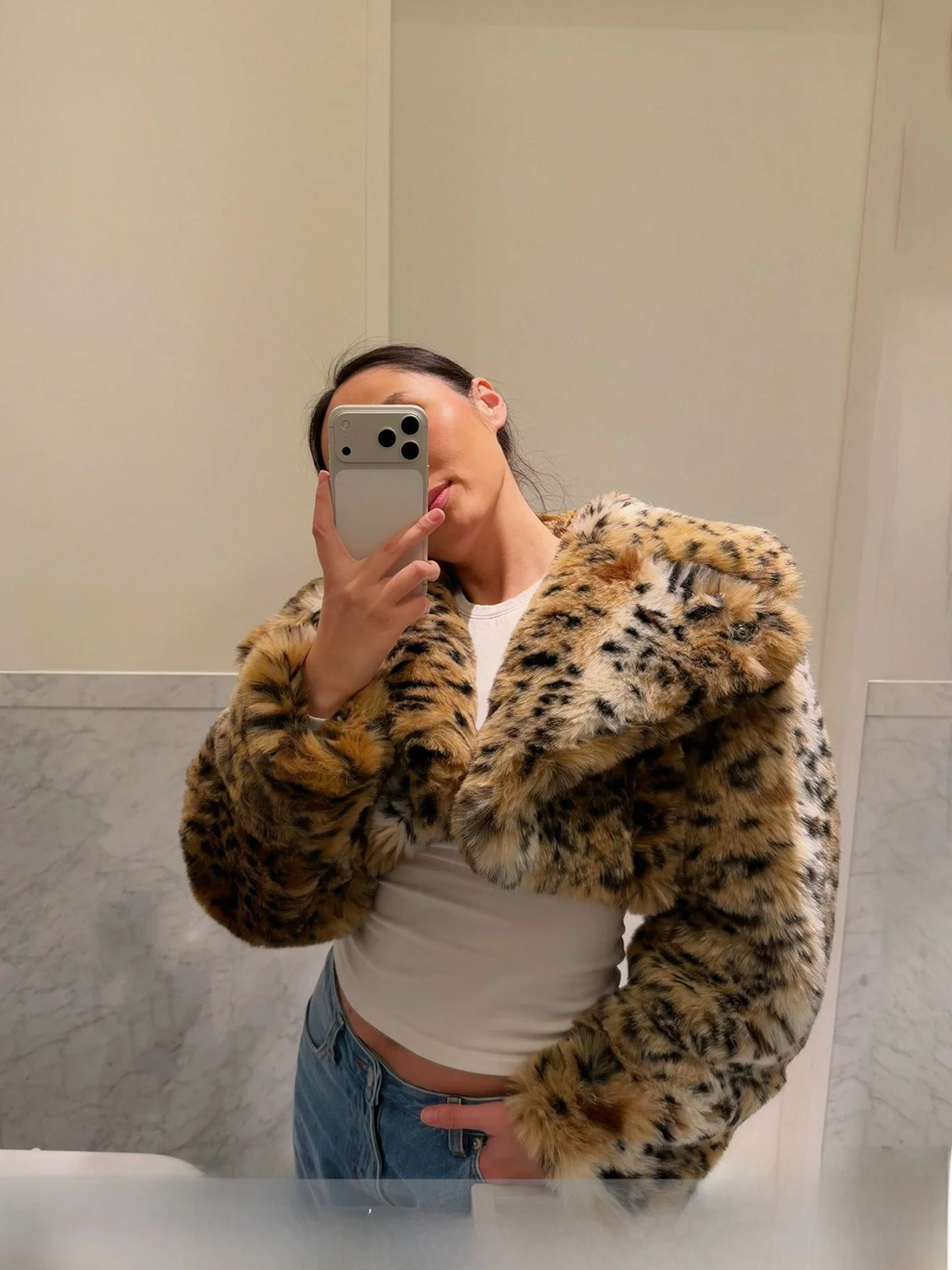 

Fashionable Short Thickened Fur Coat Leopard Print Vintage Style Winter Outerwear New Year's Robe Women's High Waist Type
