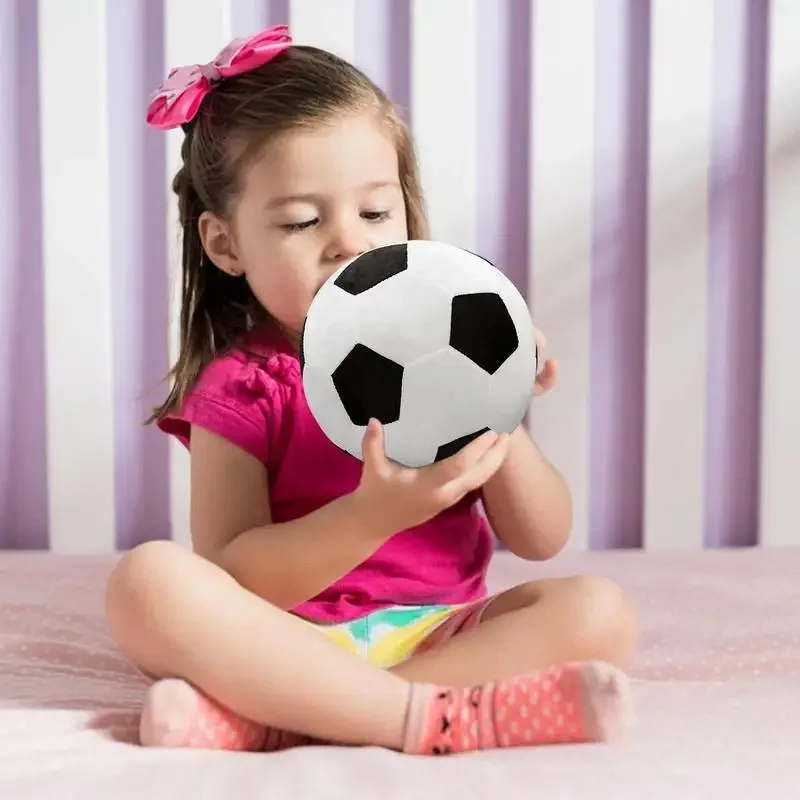 子供のためのイミテーションサッカーボールソフトドール、ぬいぐるみ、模造サッカー、プレゼントのための早期教育ギフト、20cm