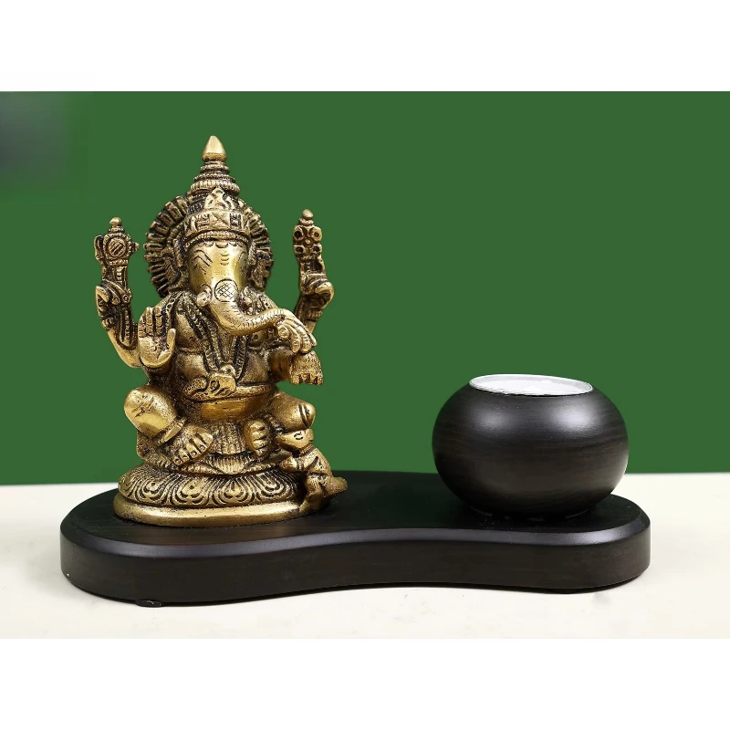 手作りの7インチの真鍮製ガネーシャ像、木製台座にキャンドル付き、美しいインドの芸術作品